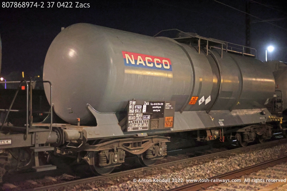 807868974-2_37 0422 Zacs.JPG